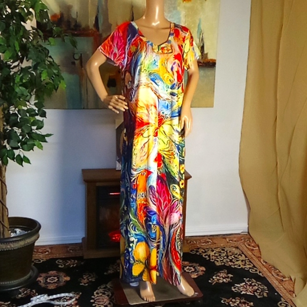 Colorful Noracora T Shirt Maxi Dress, size medium